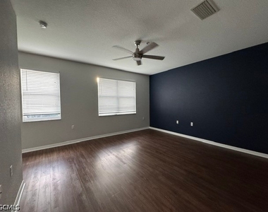4380 Lazio Way - Photo Thumbnail 27