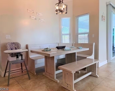 2937 Sw 8th Place - Photo Thumbnail 5