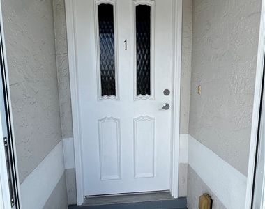 1406 Se 2nd Place - Photo Thumbnail 2