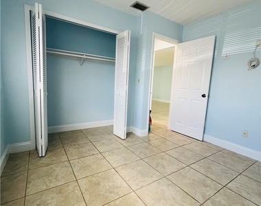 1406 Se 2nd Place - Photo Thumbnail 9