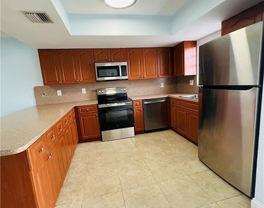 1406 Se 2nd Place - Photo Thumbnail 4