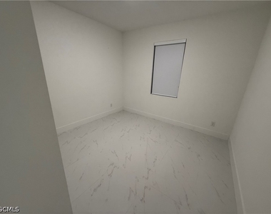 3201 57th Street W - Photo Thumbnail 14