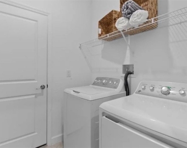 20517 Hazelnut Court - Photo Thumbnail 6