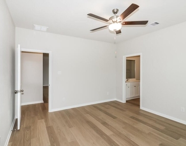 429 San Miguel Creek Drive - Photo Thumbnail 8