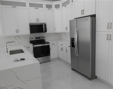 320 Poplar Street - Photo Thumbnail 9