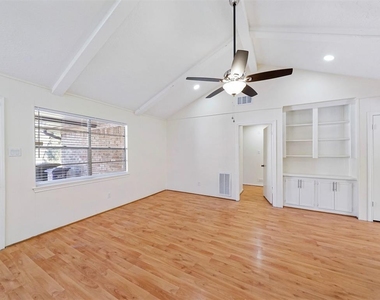 14006 Briarworth Drive - Photo Thumbnail 4