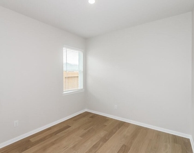413 San Miguel Creek Drive - Photo Thumbnail 12