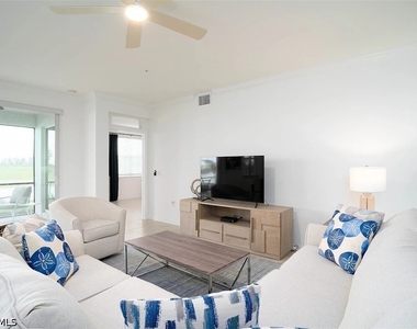 6036 Ellerston Way - Photo Thumbnail 7