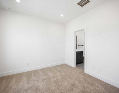6735 Peerless Street - Photo Thumbnail 20