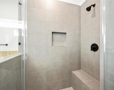 6735 Peerless Street - Photo Thumbnail 17