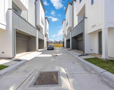 6735 Peerless Street - Photo Thumbnail 26