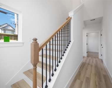 6735 Peerless Street - Photo Thumbnail 8