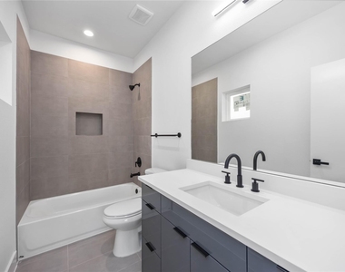 6735 Peerless Street - Photo Thumbnail 11