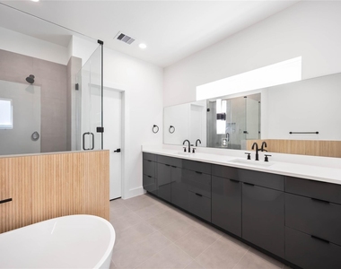 6735 Peerless Street - Photo Thumbnail 15