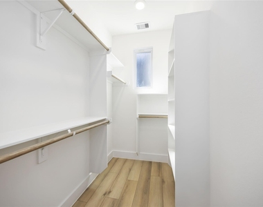 6735 Peerless Street - Photo Thumbnail 18