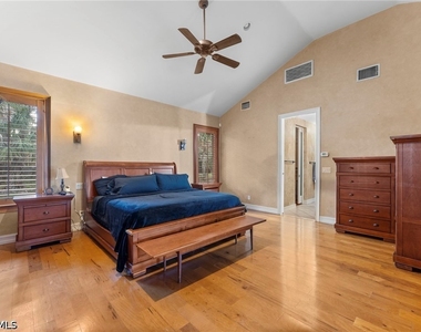 840 Jung Boulevard W - Photo Thumbnail 18