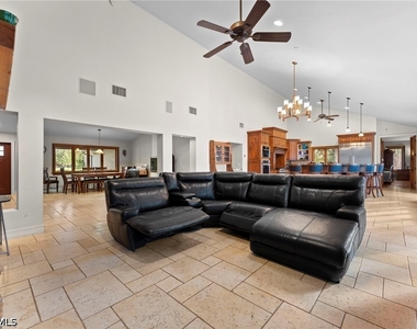 840 Jung Boulevard W - Photo Thumbnail 12