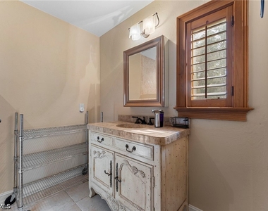 840 Jung Boulevard W - Photo Thumbnail 30