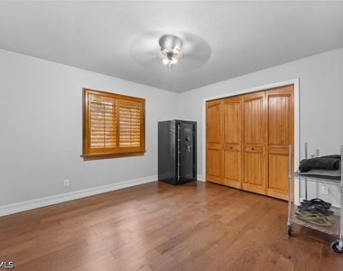 840 Jung Boulevard W - Photo Thumbnail 28