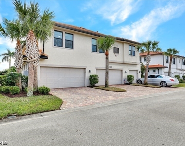 1439 Santiago Circle - Photo Thumbnail 16