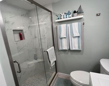 1535 Chesapeake Avenue - Photo Thumbnail 7