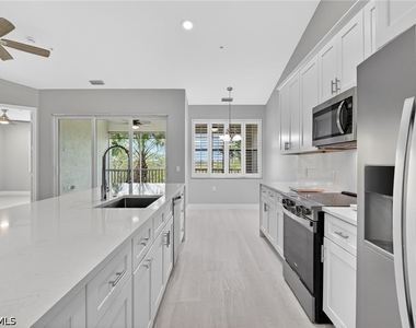 4655 Hawks Nest Way - Photo Thumbnail 17