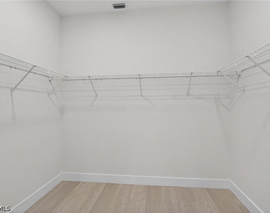 4655 Hawks Nest Way - Photo Thumbnail 23