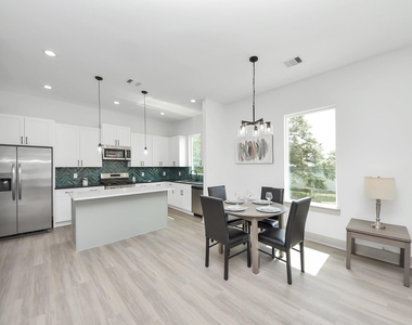 5315 Kindred Garden Lane - Photo Thumbnail 15
