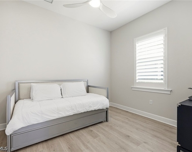 5891 Haiti Drive - Photo Thumbnail 16