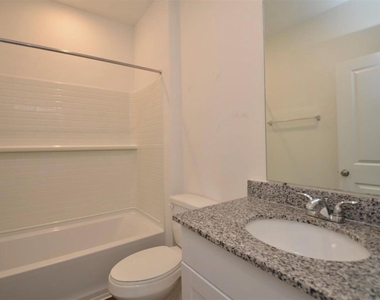 16439 Big Hickory Dr - Photo Thumbnail 19