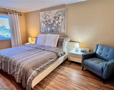 256 Palm Drive - Photo Thumbnail 11