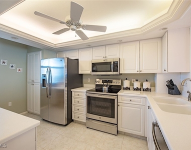 260 Seaview Court - Photo Thumbnail 6