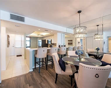 260 Seaview Court - Photo Thumbnail 7