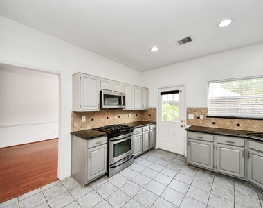2204 Gemini Street - Photo Thumbnail 12
