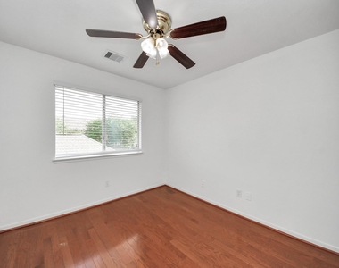 2204 Gemini Street - Photo Thumbnail 19