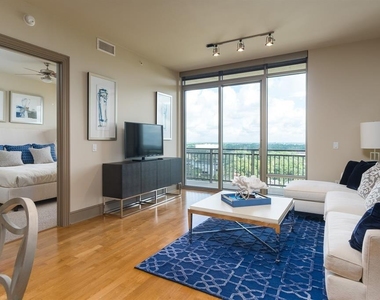 7 Riverway - Photo Thumbnail 8