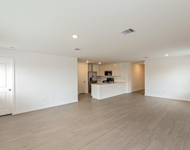 452 San Miguel Creek Drive - Photo Thumbnail 3