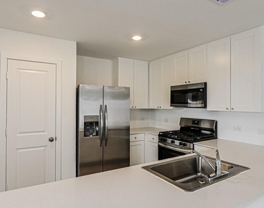 452 San Miguel Creek Drive - Photo Thumbnail 4