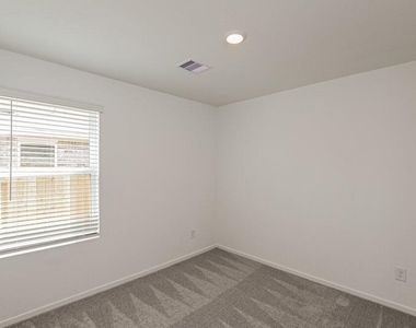 452 San Miguel Creek Drive - Photo Thumbnail 10