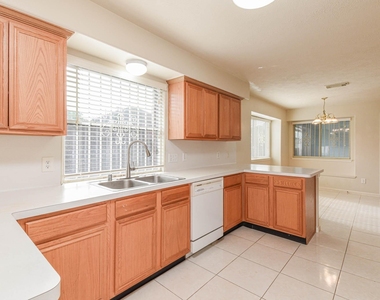 13735 Branford Greens Drive - Photo Thumbnail 2