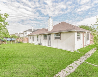 13735 Branford Greens Drive - Photo Thumbnail 22