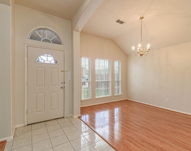 13735 Branford Greens Drive - Photo Thumbnail 5