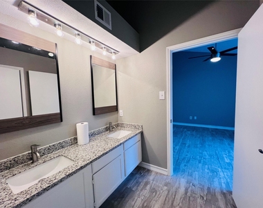 2121 El Paseo Street - Photo Thumbnail 6