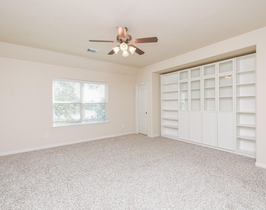 6203 Ledger Lane - Photo Thumbnail 34