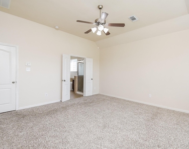 6203 Ledger Lane - Photo Thumbnail 18