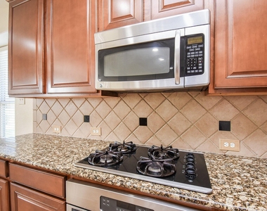 6203 Ledger Lane - Photo Thumbnail 12