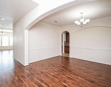 6203 Ledger Lane - Photo Thumbnail 3