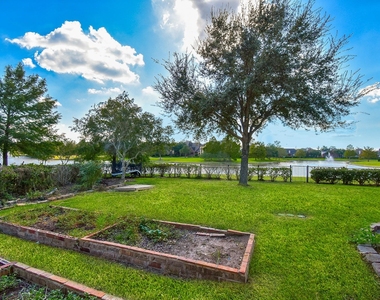 6203 Ledger Lane - Photo Thumbnail 47