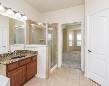 6203 Ledger Lane - Photo Thumbnail 20