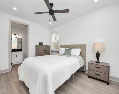 5314 Kindred Garden Lane - Photo Thumbnail 9